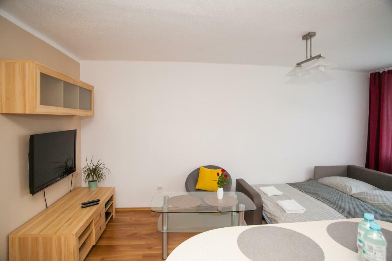 City Center Apartments 1 Maja 수바우키 외부 사진